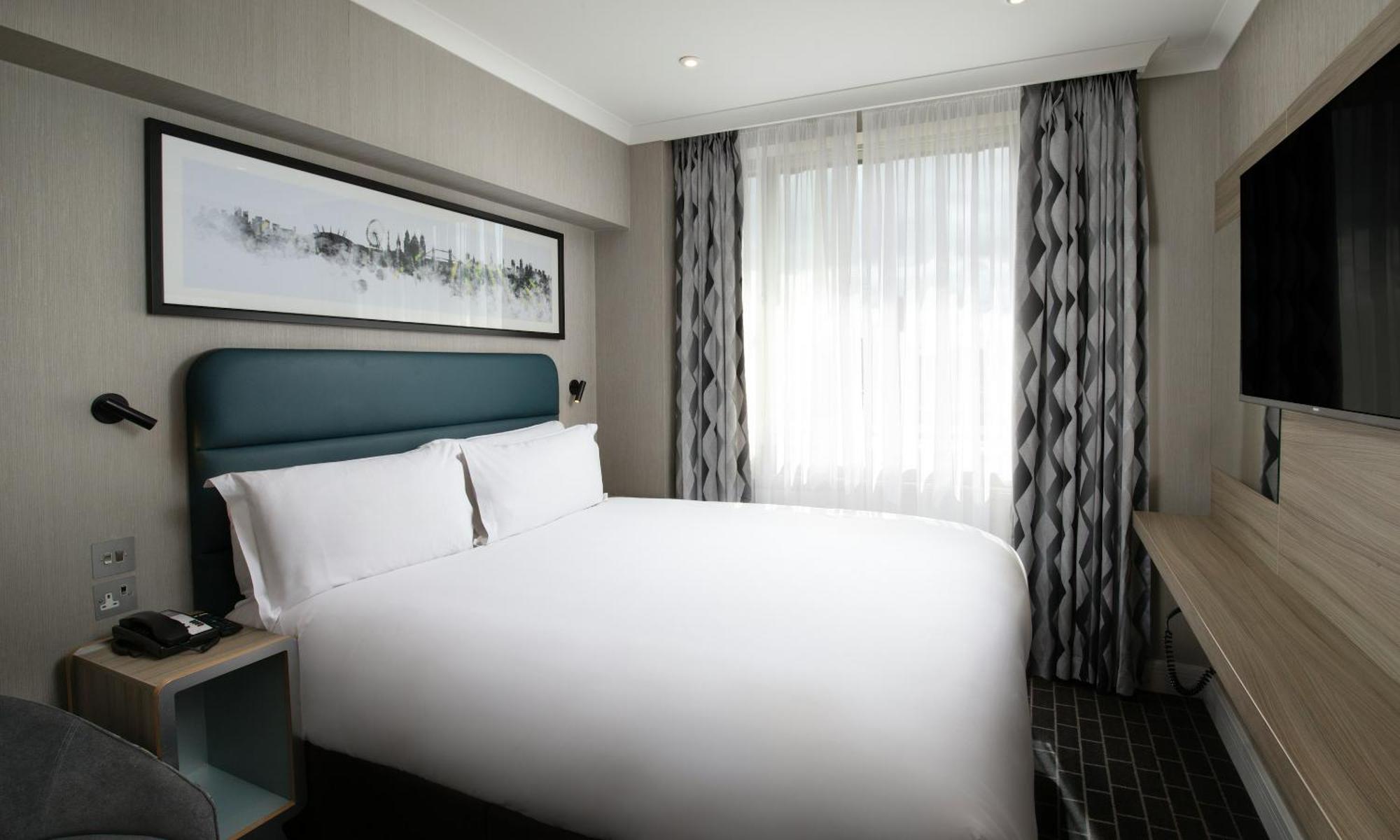 Sleeper At Royal National Отель